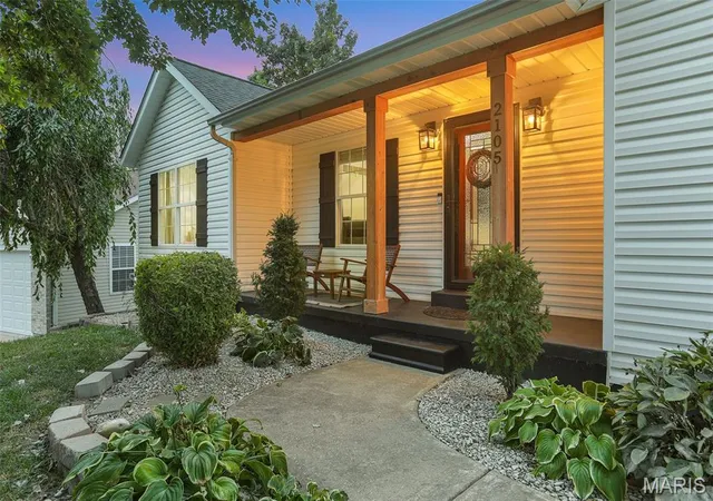 Photo 2 of Single family home for sale at 2105 Brookview Ct, Washington, MO 63090 | MLS# MIS26063812 | Listing updated on 2026-10-22