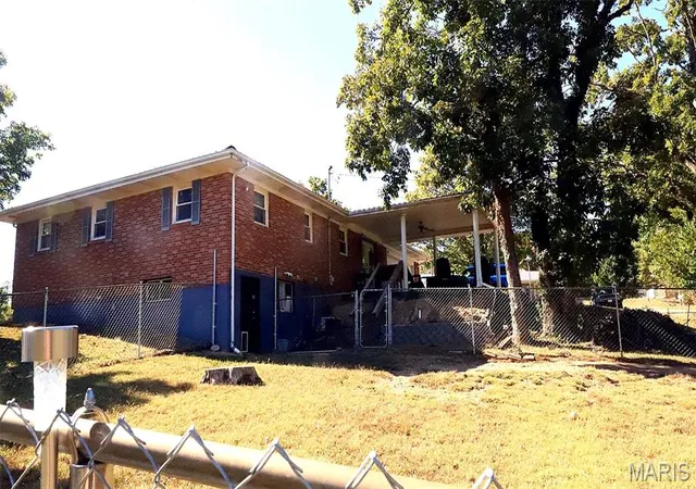 Photo 4 of Single family home for sale at 716 Westwood Dr, Park Hills, MO 63601 | MLS# MIS26063815 | Listing updated on 2026-10-05