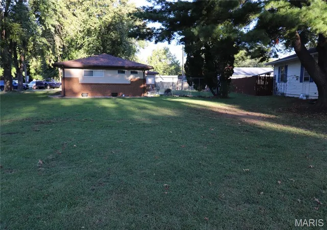 Photo 3 of Single family home for sale at 501 Old Caseyville Rd, Caseyville, IL 62232 | MLS# MIS26063816 | Listing updated on 2026-10-22