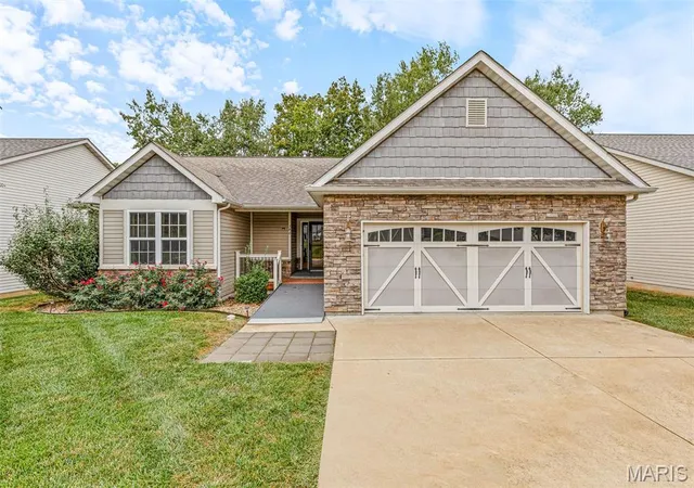 Photo 2 of Single family home for sale at 386 Blossom Hl Ln, Farmington, MO 63640 | MLS# MIS26063817 | Listing updated on 2026-10-03