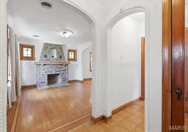Photo 4 of Single family home for sale at 5430 Delor St, Saint Louis, MO 63109 | MLS# MIS26063823 | Listing updated on 2026-10-18