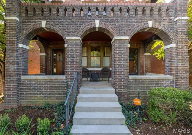 Photo 3 of Sale Pending at 3628 Fillmore St, Saint Louis, MO 63116 | MLS# MIS26063828 | Listing updated on 2026-10-05
