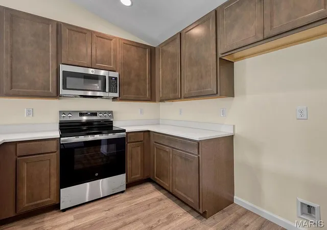 Photo 4 of Single family home for sale at 1911 Longview Ln, Rolla, MO 65401 | MLS# MIS26063833 | Listing updated on 2026-10-03