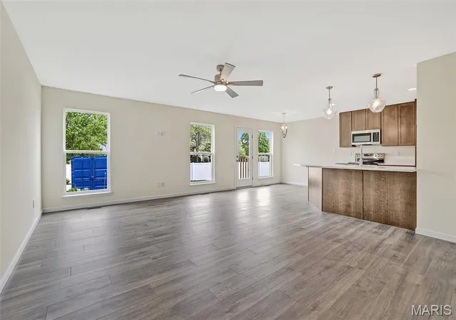 Photo 3 of Townhouse for sale at 155 Ripple Crk Dr, Lake Saint Louis, MO 63367 | MLS# MIS26063835 | Listing updated on 2026-10-03
