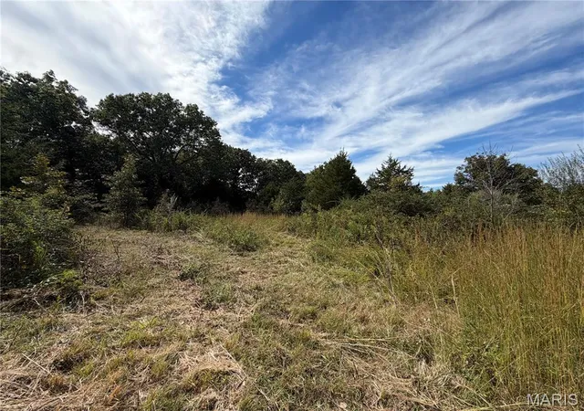 Photo 3 of Sale Pending at 797 Rohrer Rd, Bourbon, MO 65441 | MLS# MIS26063837 | Listing updated on 2026-10-06