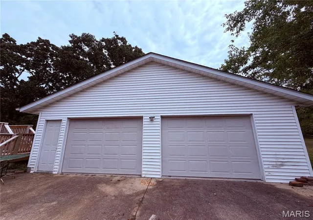 Photo 4 of Sale Pending at 797 Rohrer Rd, Bourbon, MO 65441 | MLS# MIS26063837 | Listing updated on 2026-10-06