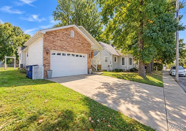 Photo 2 of Single family home for sale at 914 Valentine St, Festus, MO 63028 | MLS# MIS26063844 | Listing updated on 2026-10-05