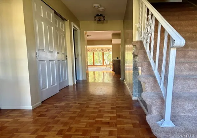 Photo 1 of Single family home for sale at 1066 Camargo Dr, Ballwin, MO 63011 | MLS# MIS26063851 | Listing updated on 2026-10-05