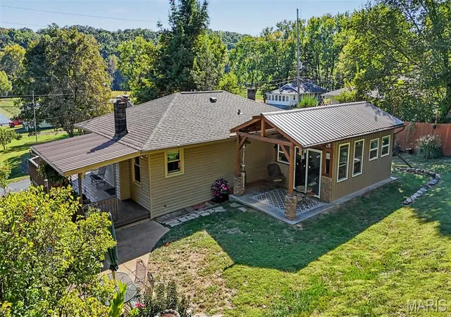 Photo 3 of Single family home for sale at 503 Spitz Dr, Fenton, MO 63026 | MLS# MIS26063856 | Listing updated on 2026-10-07