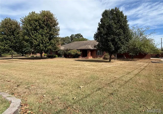 Photo 1 of Condo for sale at 154 Manors, Lebanon, MO 65536 | MLS# MIS26063859 | Listing updated on 2026-10-05
