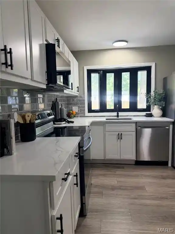 Photo 3 of Single family home for sale at 1459 Cove Ln, Saint Louis, MO 63138 | MLS# MIS26063869 | Listing updated on 2026-10-07