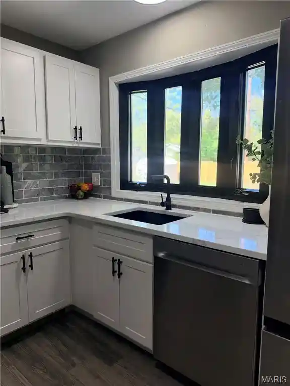Photo 4 of Single family home for sale at 1459 Cove Ln, Saint Louis, MO 63138 | MLS# MIS26063869 | Listing updated on 2026-10-07