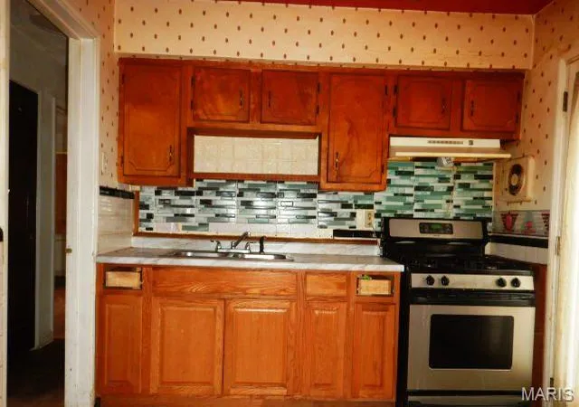 Photo 4 of Single family home for sale at 7404 Hillsdale Dr, Saint Louis, MO 63121 | MLS# MIS26063872 | Listing updated on 2026-10-05