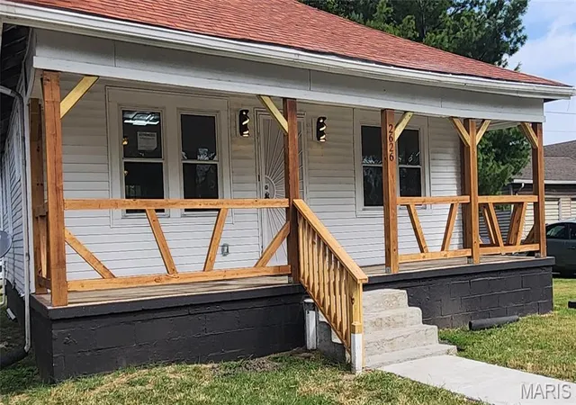 Photo 2 of Single family home for sale at 2629 E 23rd Street, Granite City, IL 62040 | MLS# MIS26063876 | Listing updated on 2026-10-19
