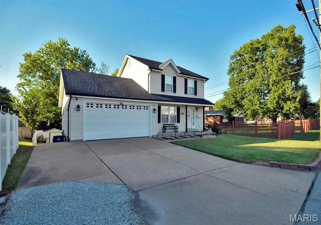 Photo 1 of Single family home for sale at 2343 Telegraph Rd, Saint Louis, MO 63125 | MLS# MIS26063877 | Listing updated on 2026-10-04