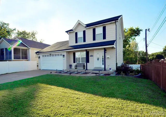 Photo 2 of Single family home for sale at 2343 Telegraph Rd, Saint Louis, MO 63125 | MLS# MIS26063877 | Listing updated on 2026-10-04