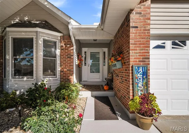 Photo 1 of House for sale at 2956 Oakmoor Dr #10A, Saint Charles, MO 63301 | MLS# MIS26063898 | Listing updated on 2026-10-09