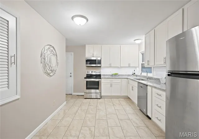 Photo 4 of Single family home for sale at 11250 Ashcroft Ln, Saint Louis, MO 63136 | MLS# MIS26063907 | Listing updated on 2026-10-08