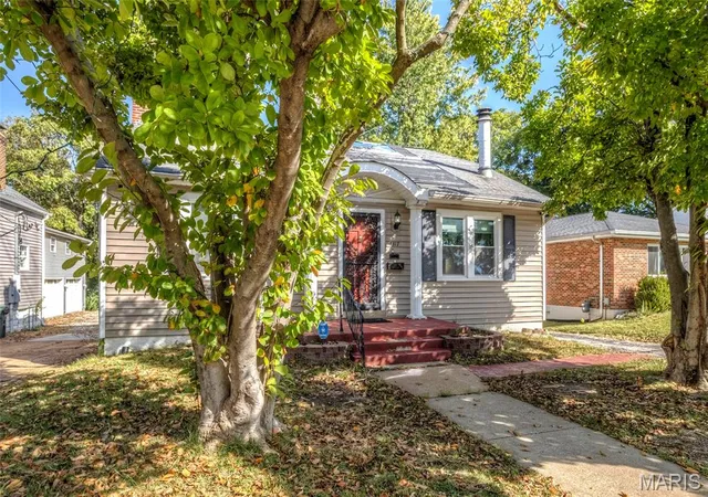 Photo 2 of Single family home for sale at 7317 Weil Ave, Saint Louis, MO 63119 | MLS# MIS26063909 | Listing updated on 2026-10-22