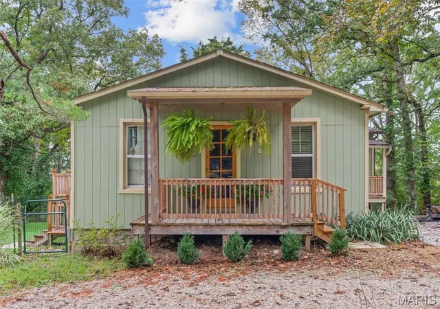 Photo 1 of Single family home for sale at 1884 Hwy K, Saint Clair, MO 63077 | MLS# MIS26063910 | Listing updated on 2026-10-08