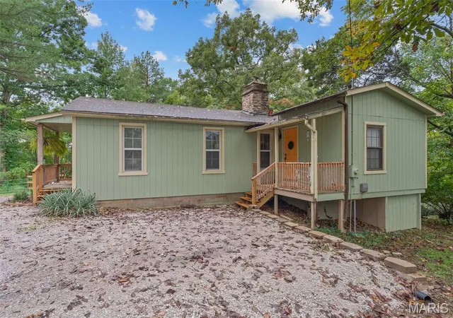 Photo 3 of Single family home for sale at 1884 Hwy K, Saint Clair, MO 63077 | MLS# MIS26063910 | Listing updated on 2026-10-08