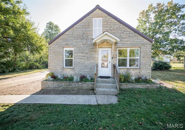 Single family home for sale at 510 E Eldon St, Saint James, MO 65559 | MLS# MIS26063925