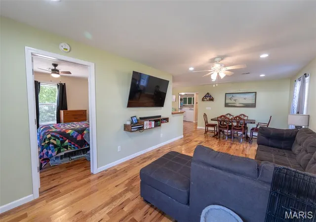 Photo 3 of Single family home for sale at 510 E Eldon St, Saint James, MO 65559 | MLS# MIS26063925 | Listing updated on 2026-10-29