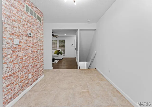 Photo 4 of Condo for sale at 2428 Silkwood Dr, Saint Louis, MO 63114 | MLS# MIS26063938 | Listing updated on 2026-10-05