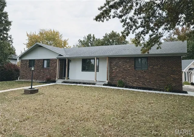 Photo 1 of Single family home for sale at 302 Park Plz, Kirksville, MO 63501 | MLS# MIS26063945 | Listing updated on 2026-10-05