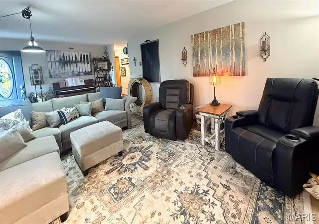 Photo 4 of Single family home for sale at 302 Park Plz, Kirksville, MO 63501 | MLS# MIS26063945 | Listing updated on 2026-10-05