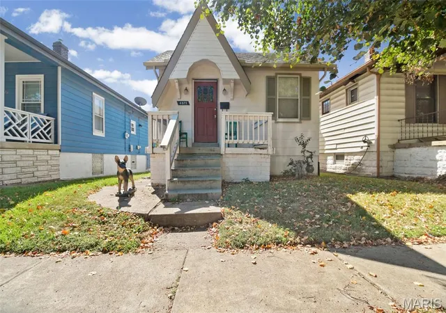 Single family home for sale at 4072 Burgen Ave, Saint Louis, MO 63116 | MLS# MIS26063957