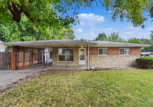 Single family home for sale at 1785 Bobbinray Ave, Florissant, MO 63031 | MLS# MIS26063959