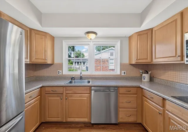 Photo 4 of Single family home for sale at 11957 Rocky Dr, Saint Louis, MO 63141 | MLS# MIS26063960 | Listing updated on 2026-10-05