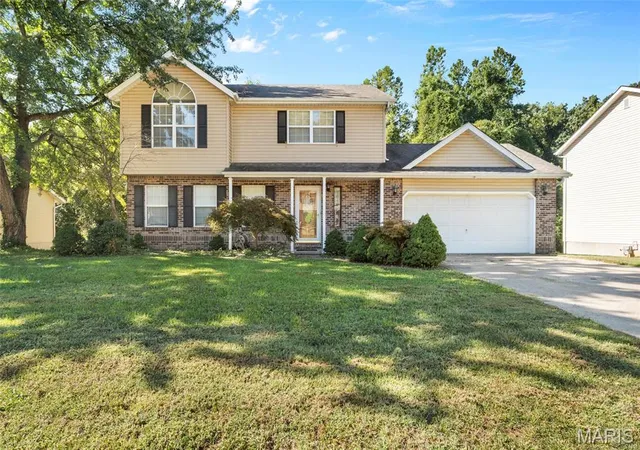 Photo 1 of Single family home for sale at 908 Southwind Ct, Collinsville, IL 62234 | MLS# MIS26063965 | Listing updated on 2026-10-05