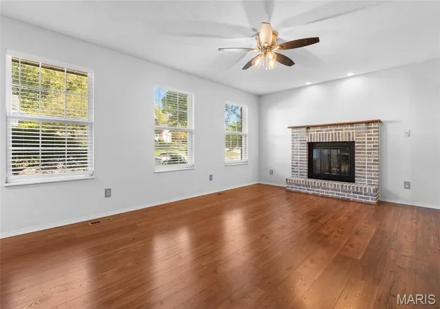 Photo 3 of Single family home for sale at 908 Southwind Ct, Collinsville, IL 62234 | MLS# MIS26063965 | Listing updated on 2026-10-05