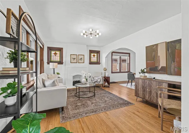 Photo 4 of Single family home for sale at 6410 Quincy St, Saint Louis, MO 63109 | MLS# MIS26063970 | Listing updated on 2026-10-20