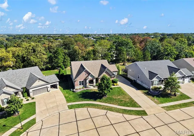 Photo 3 of Single family home for sale at 313 Wilmer Farm Trl, Wentzville, MO 63385 | MLS# MIS26063976 | Listing updated on 2026-10-08