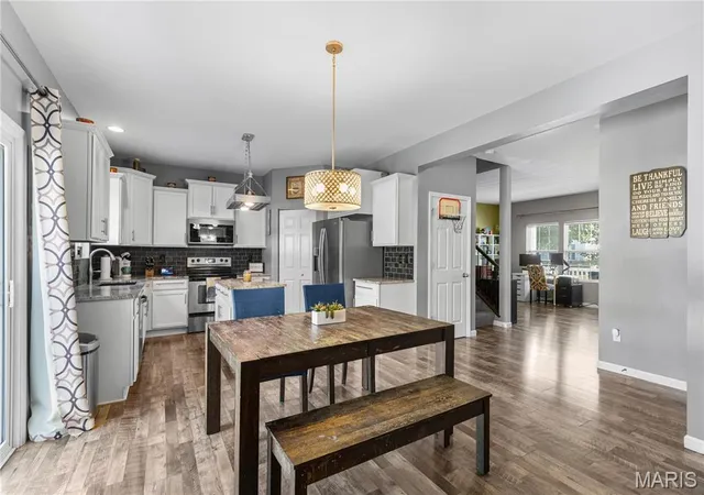 Photo 3 of Single family home for sale at 2542 Amber Willow Ct, Lake Saint Louis, MO 63367 | MLS# MIS26063981 | Listing updated on 2026-10-07