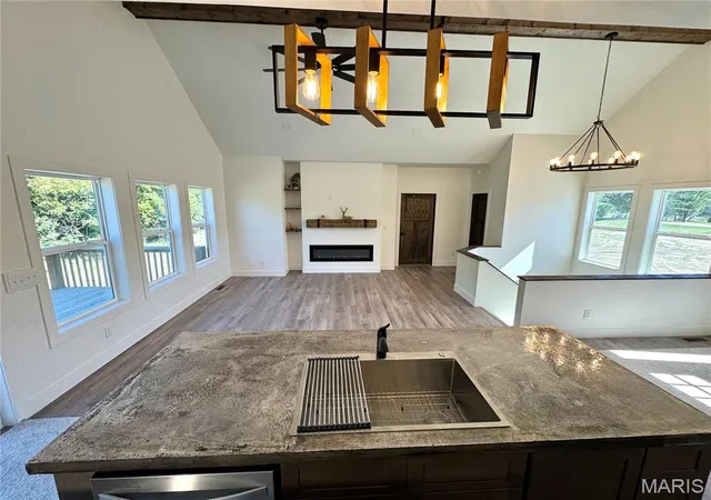 Photo 3 of Single family home for sale at 5870 County Rd 324, Palmyra, MO 63461 | MLS# MIS26063988 | Listing updated on 2026-10-05