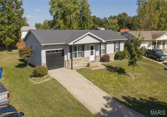 Photo 1 of Single family home for sale at 2254 Columbus Cir, Warrenton, MO 63383 | MLS# MIS26063989 | Listing updated on 2026-10-10