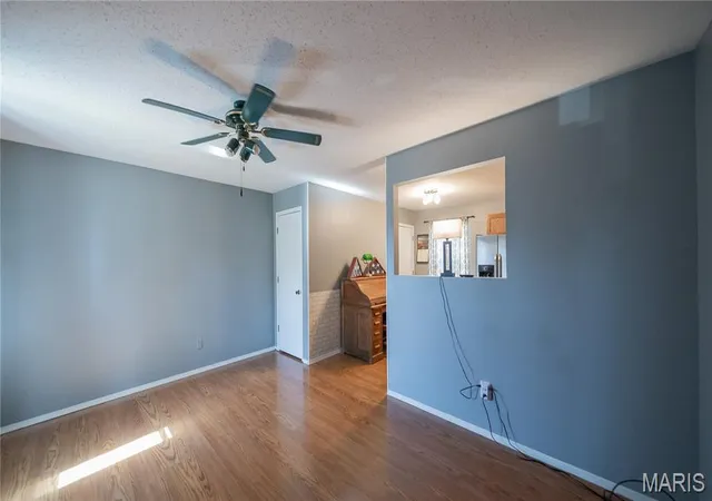 Photo 3 of Single family home for sale at 2254 Columbus Cir, Warrenton, MO 63383 | MLS# MIS26063989 | Listing updated on 2026-10-10