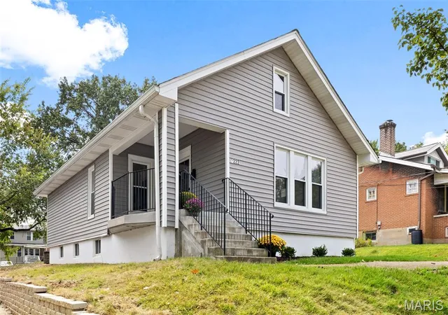 Photo 2 of Single family home for sale at 7222 Gayola Pl, Saint Louis, MO 63143 | MLS# MIS26063993 | Listing updated on 2026-10-11