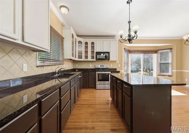 Photo 4 of Single family home for sale at 1615 Wainscott Ct, O Fallon, MO 63366 | MLS# MIS26063994 | Listing updated on 2026-10-09