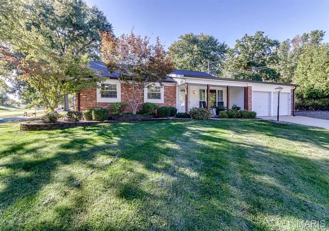 Photo 1 of Single family home for sale at 6819 Turnesa Ln, Saint Louis, MO 63129 | MLS# MIS26064000 | Listing updated on 2026-10-08