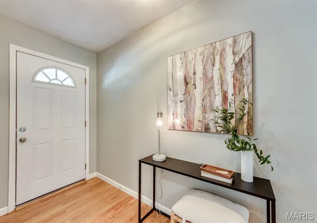 Photo 2 of Single family home for sale at 6819 Turnesa Ln, Saint Louis, MO 63129 | MLS# MIS26064000 | Listing updated on 2026-10-08
