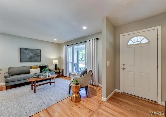 Photo 3 of Single family home for sale at 6819 Turnesa Ln, Saint Louis, MO 63129 | MLS# MIS26064000 | Listing updated on 2026-10-08