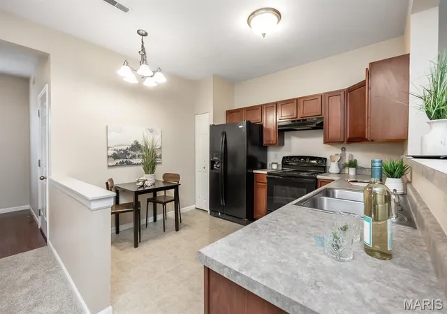 Photo 4 of Townhouse for sale at 2058 Celebration Park Cir, Belleville, IL 62220 | MLS# MIS26064004 | Listing updated on 2026-10-16