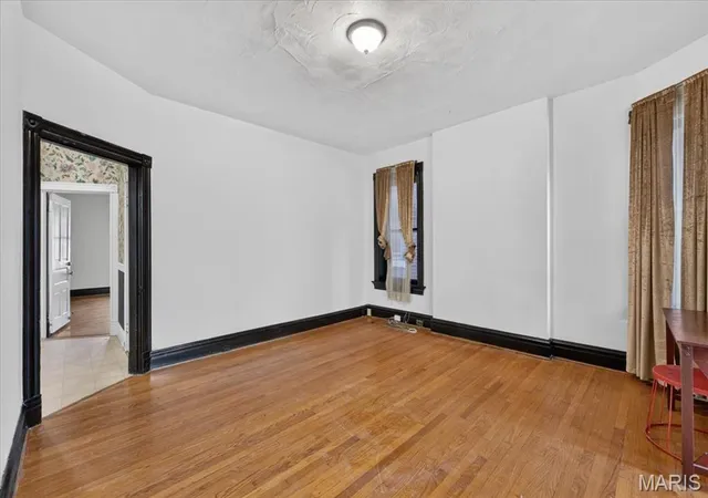 Listing Photo 5 - Condo for sale in building located at 4175 Flad Ave, Saint Louis, MO 63110