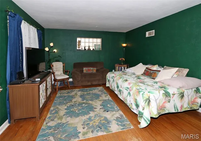 Single family home for sale at 708 N Elizabeth Ave, Saint Louis, MO 63135 | MLS# MIS26064011 | Listing updated on 2026-10-13