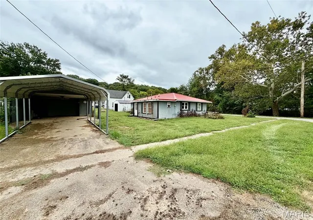 Photo 4 of Single family home for sale at 423 Water St S, Hamburg, IL 62045 | MLS# MIS26064017 | Listing updated on 2026-10-06